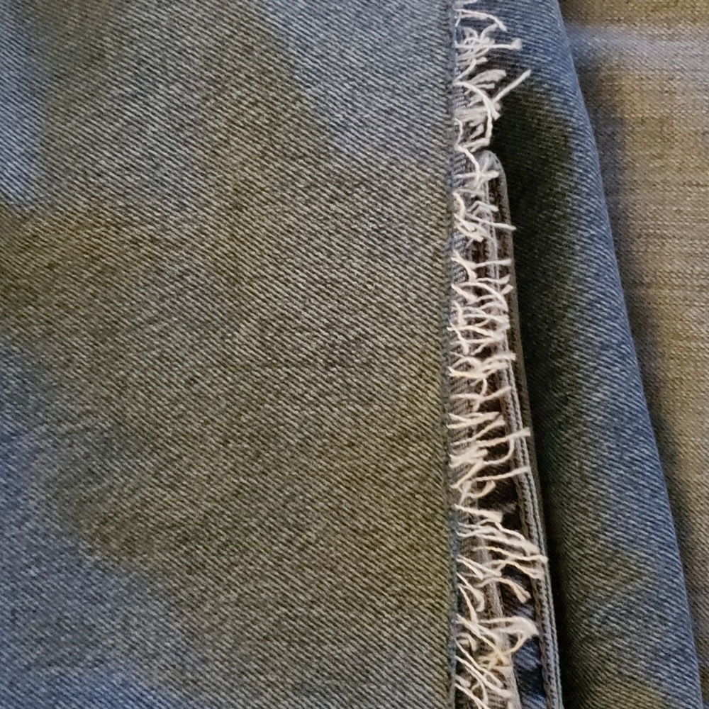 ZARA Ribcage pleated front raw hem denim trousers - Picture 11 of 11
